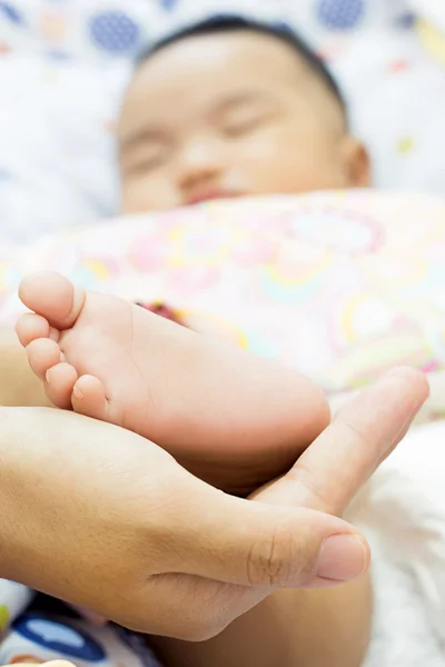 Baby 's feet — стоковое фото