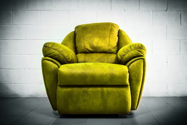 Żółty luksusowy sofa styl nowoczesny vintage pokoju — Zdjęcie stockowe