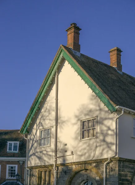 Een huisje in een Engels dorp — Stockfoto