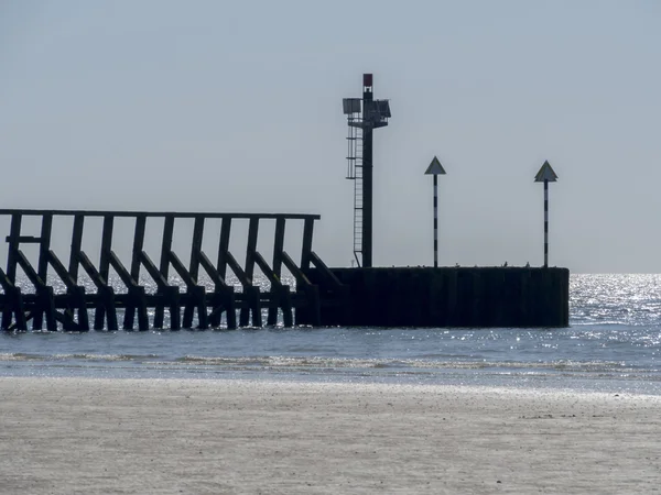 Pier na praia em Littlehampton — Fotografia de Stock