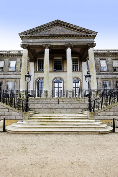 Herenhuis in statig huis — Stockfoto