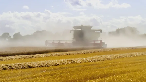 Combined harvester — Stock Photo, Image