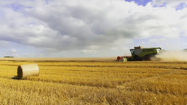 Combined harvester — Stock Photo, Image