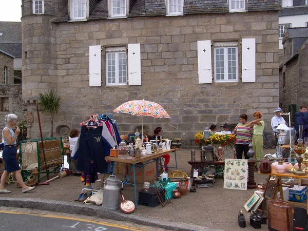 Mercado Rua Roscoff Brittany França Europa — Fotografia de Stock