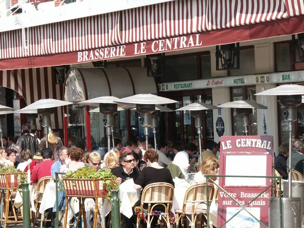 Uliczna Kawiarnia Restauracja Troville Normandy France Europe — Zdjęcie stockowe