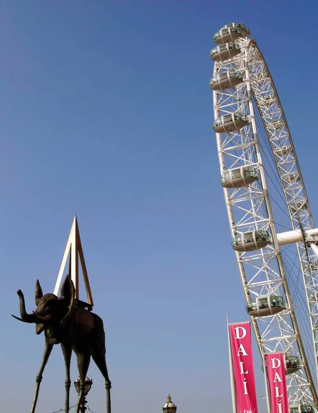 Londra Occhio Grande Ruota Lungo Fiume Tamigi Inghilterra — Foto Stock