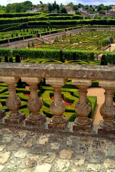 シャトー ヴィランドリーは フランスのインドレ ロワール県のヴィランドリーに位置する壮大なカントリーハウスです 特に美しい庭園で知られています — ストック写真