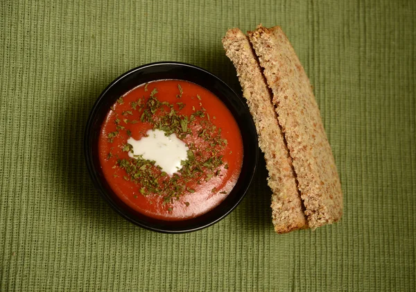 Refeição saudável e sopa de tomate — Fotografia de Stock