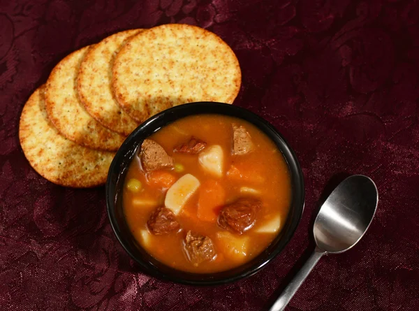 Beef and vegetable soup — Stock Photo, Image