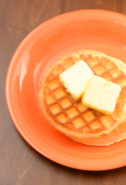 Waffles clássicos com manteiga — Fotografia de Stock