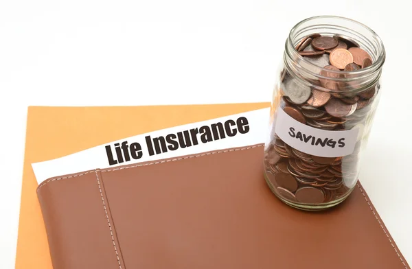 生命保険にお金を節約します。 — ストック写真
