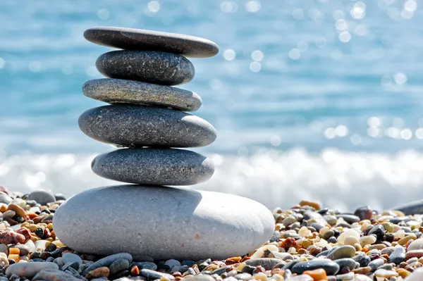 Stone composition on the beach — Stock Photo, Image