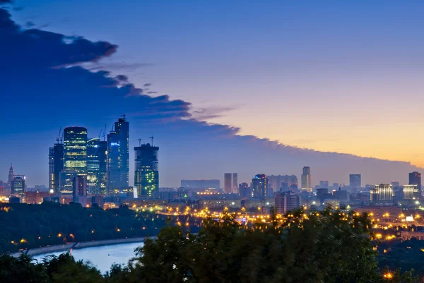 Večer Moskva město, pohled z Vrabčích hor — Stock fotografie