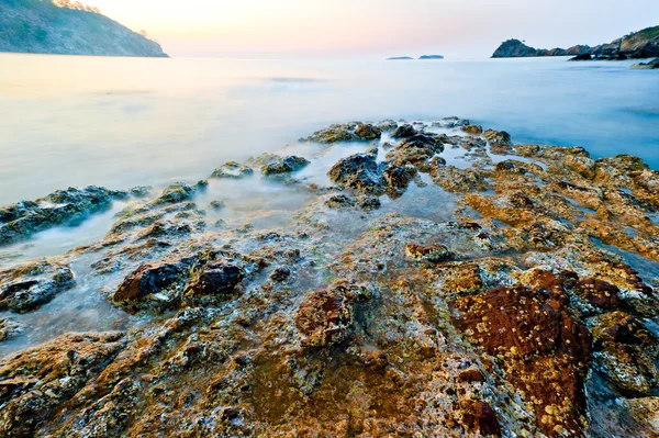 Turquia Phaselis, afundado nas ruínas do mar de uma civilização antiga — Fotografia de Stock