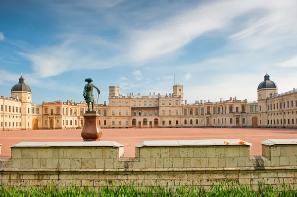 Famous palace in the suburbs of St. Petersburg — Stock Photo, Image