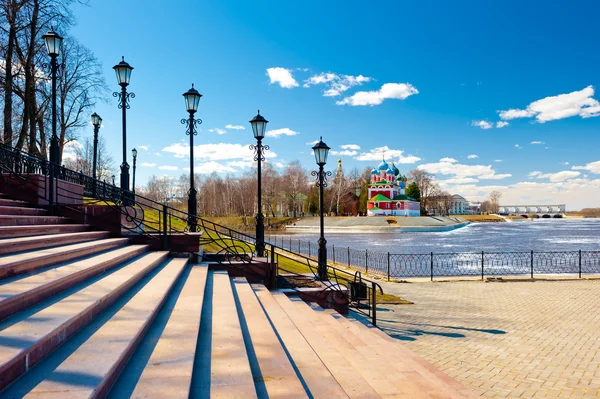 Promenade with views of the church — Stock Photo, Image