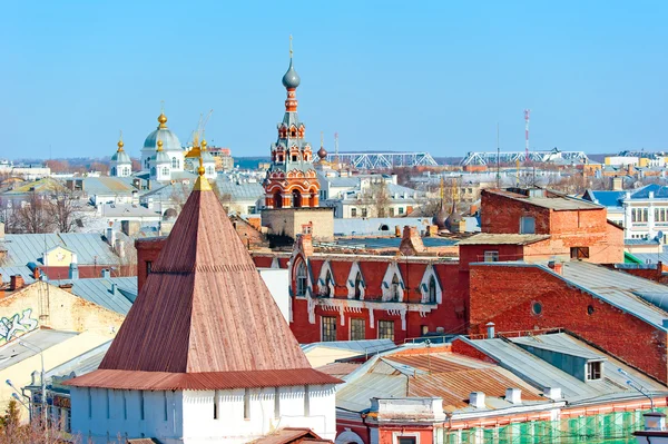 Городской пейзаж Ярославля снят с высоты — стоковое фото