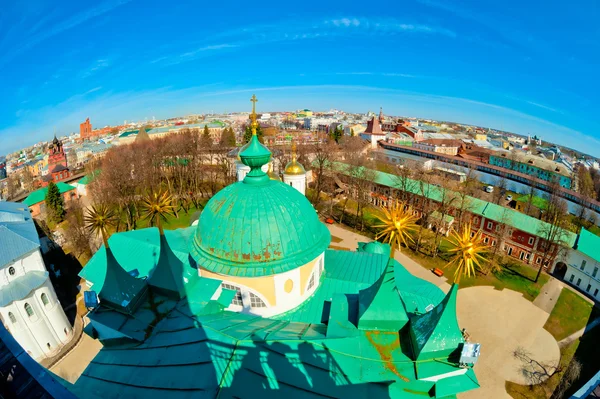 Vistas panorámicas de la ciudad y la cúpula — Foto de Stock