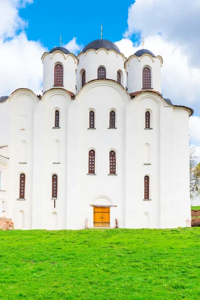 Vecchia cattedrale di San Nicola a Veliky Novgorod. Russia — Foto Stock