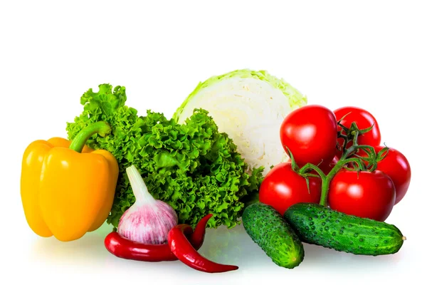 Légumes frais sains isolés sur fond blanc — Photo