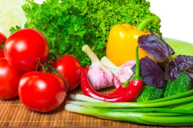 Olgun sağlıklı sebze ve yeşillikler