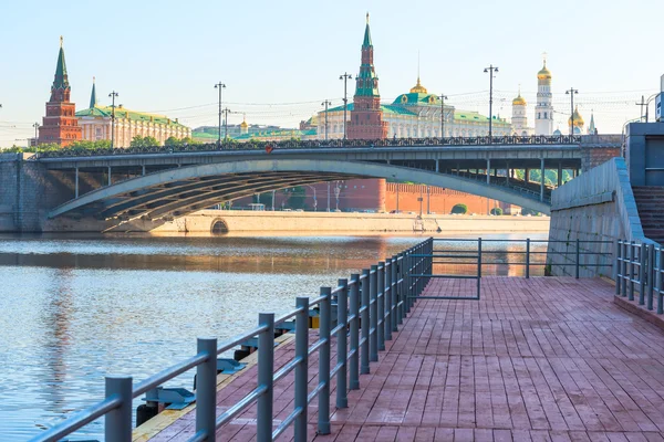 Most nad řekou Moskvou poblíž Rudé náměstí — Stock fotografie