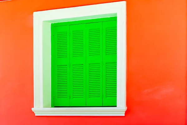 Green Closed Shutters Windows Red Wall Close — Stock Photo, Image