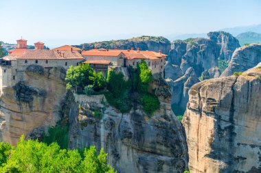 taş, Teselya ve Yunanistan üzerine inşa edilmiş güzel Meteora manastırı kompleksi
