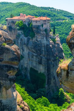 taş, Teselya ve Yunanistan üzerine inşa edilmiş güzel Meteora manastırı kompleksi