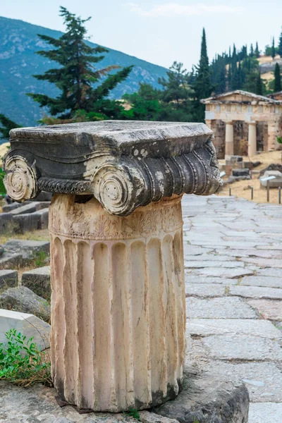 Delphi Yunanistan Eski Sütununda — Stok fotoğraf