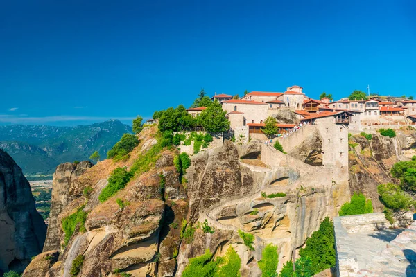 taş, Teselya ve Yunanistan üzerine inşa edilmiş güzel Meteora manastırı kompleksi
