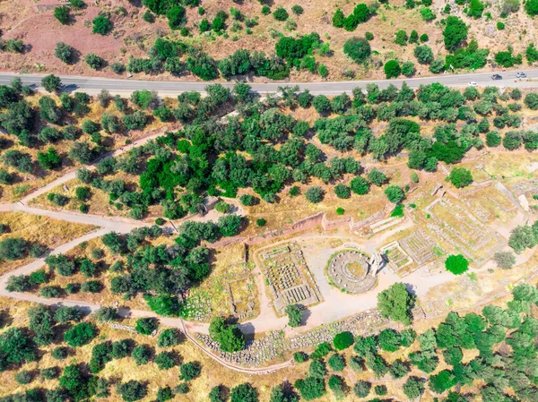 Ερείπια Αρχαίου Ελληνικού Ναού Της Αθηνάς Στους Δελφούς — Φωτογραφία Αρχείου