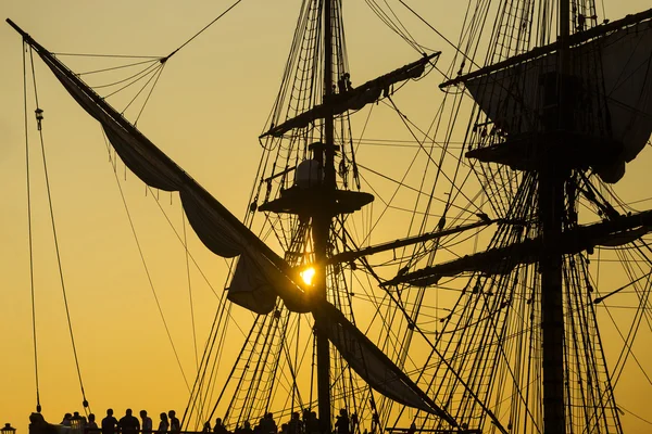 Ancient vessel silhouette — Stock Photo, Image