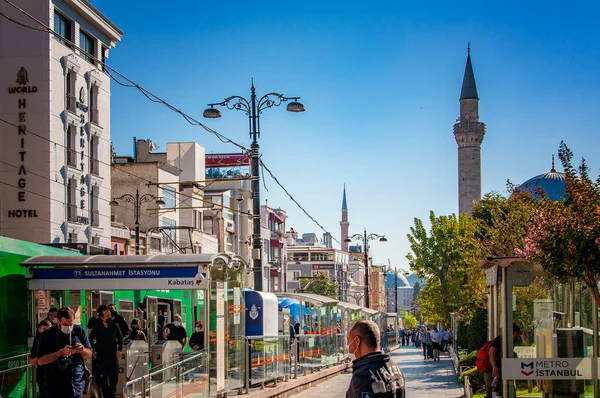 Стамбул Турция Сентября 2021 Года Вид Город Маленькие Магазины Кафе — стоковое фото