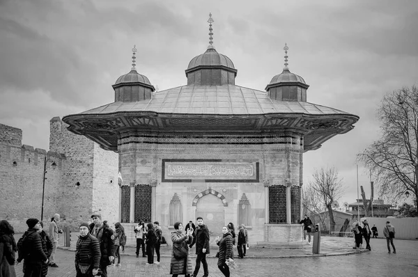 Istanbul Tyrkey Januar 2022 Sultanahmet Platz Pavillon Mit Pumpraum Wasser — Stockfoto