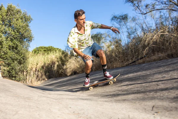 Young Man Skateboarding Performing Tricks River Channel Sunny Summer Afternoon — Stock Photo, Image