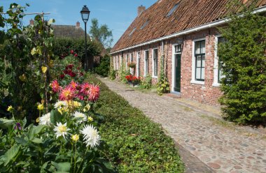 bourtange sokakta