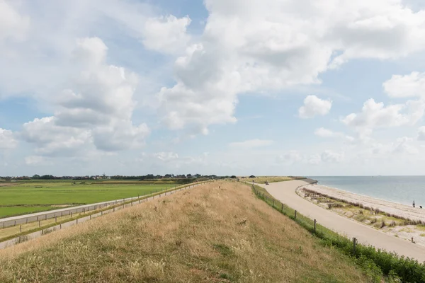 Dike v Waddenského moře — Stock fotografie