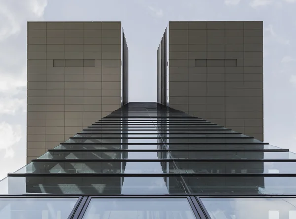 Vierkant gebouw — Stockfoto