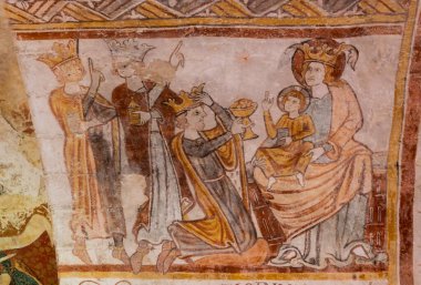 Gargilesse-Dampierre, Fransa - 14 Haziran 2022: Fransa 'nın Artı Beaux Köylerinden biri olan Gargilesse' deki Notre-Dame 'ın mahzeninde Fresco.