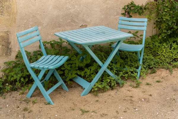 Chaises Bois Bleu Table Bleue Sur Sable — Photo