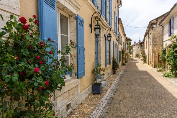 Kleine Straße Mit Häusern Mit Blauen Fensterläden Dorf Saint Jean — Stockfoto
