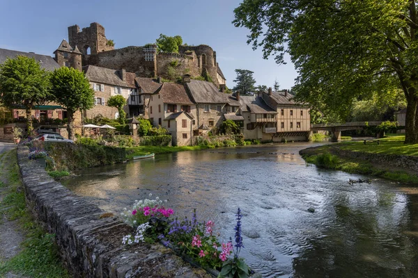 Segur Chateau Francia Giugno 2022 Fiume Auvezere Nella Città Segur — Foto Stock