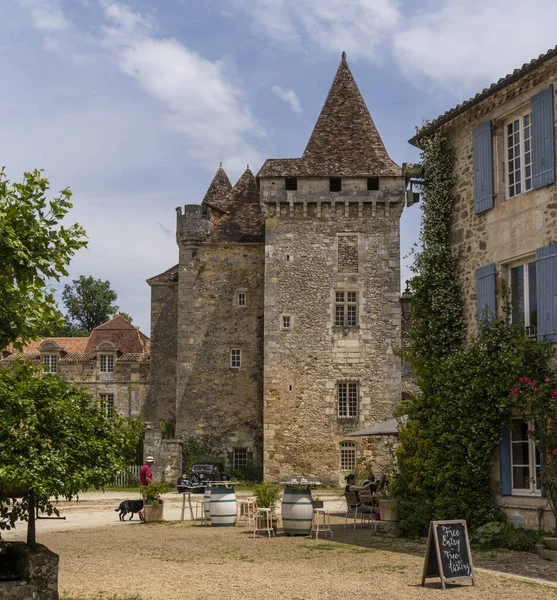 Saint Jean Cole France June 2022 Chateau Marthonie Restaurant Village 免版税图库图片