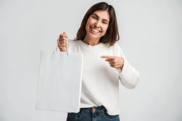 Felice Donna Allegra Puntando Dito Sulla Carta Shopping Bag Mano — Foto Stock