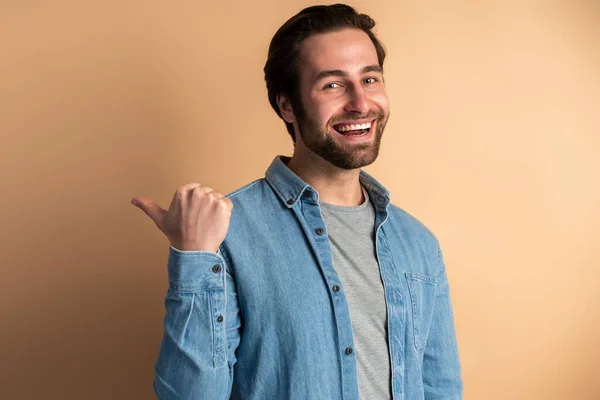 Funny Man Pointing Finger Copy Space People Advertising Concept Richly – stockfoto