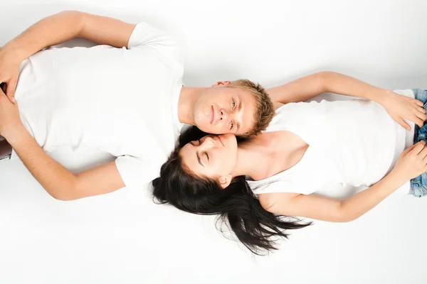 Happy young couple relaxing together — Stock Photo, Image