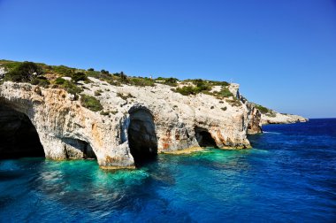 Ünlü mağara ve kristal suları Zakynthos Adası (Yunanistan temizleyin)