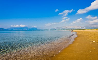 güneşli bir gün Adası