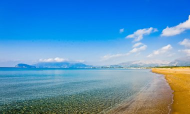 güneşli bir gün Adası